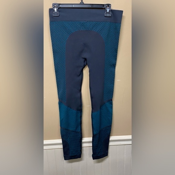 Lululemon 4 All About That Base Leggings Black Green Seamless Size 12 - Picture 1 of 5